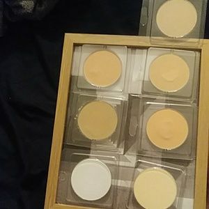 NYX Finishing powder